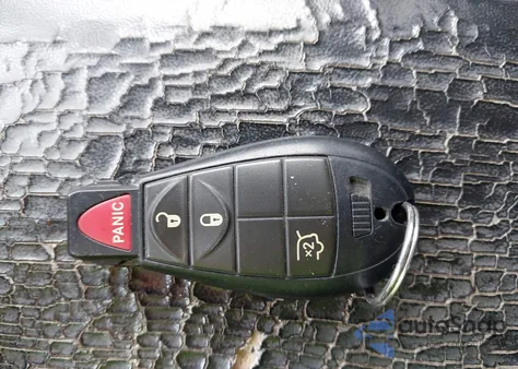 2011 Jeep Grand Cherokee Laredo z USA, uszkodzony, nr VIN 1J4RS4GG7BC554479